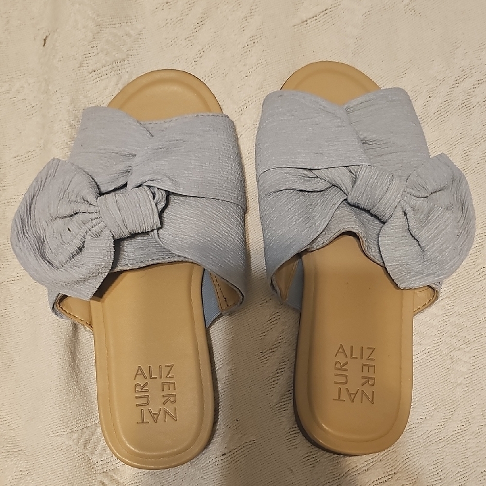 Naturalizer Blue Material  Tan Sandals Slip-On Woman Never Worn Summer Junior